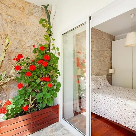 Stunning Designer Flat With Balcony Heart Of Oporto