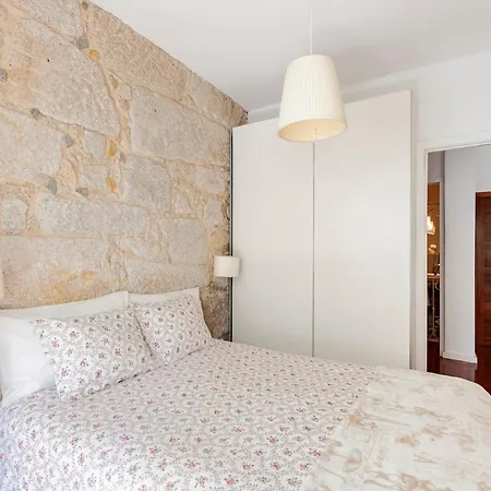 Stunning Designer Flat With Balcony Heart Of