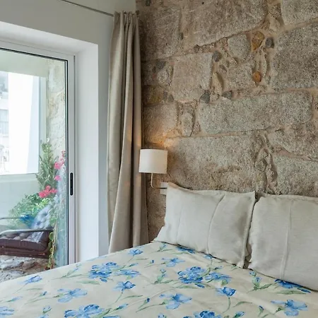 Stunning Designer Flat With Balcony Heart Of