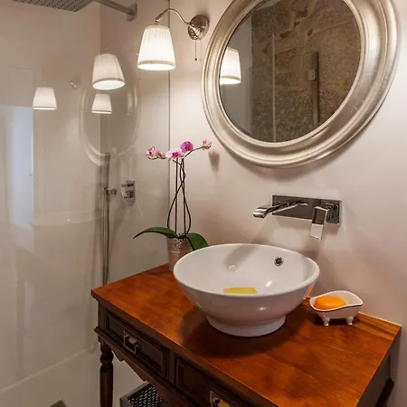 Stunning Designer Flat With Balcony Heart Of Porto