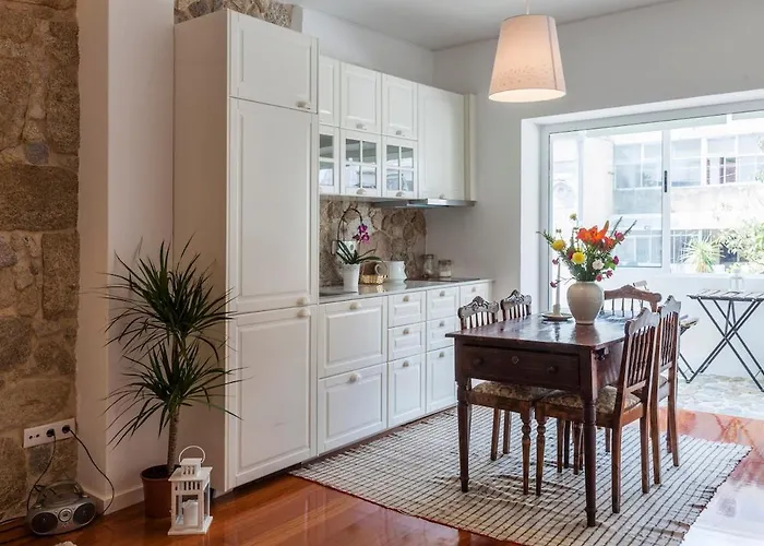 Apartman Stunning Designer Flat With Balcony Heart Of Porto