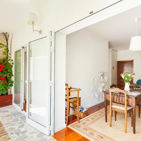 Апартаменты Stunning Designer Flat With Balcony Heart Of *