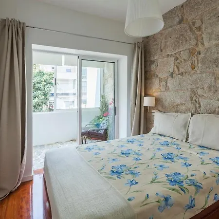 Stunning Designer Flat With Balcony Heart Of アパート *